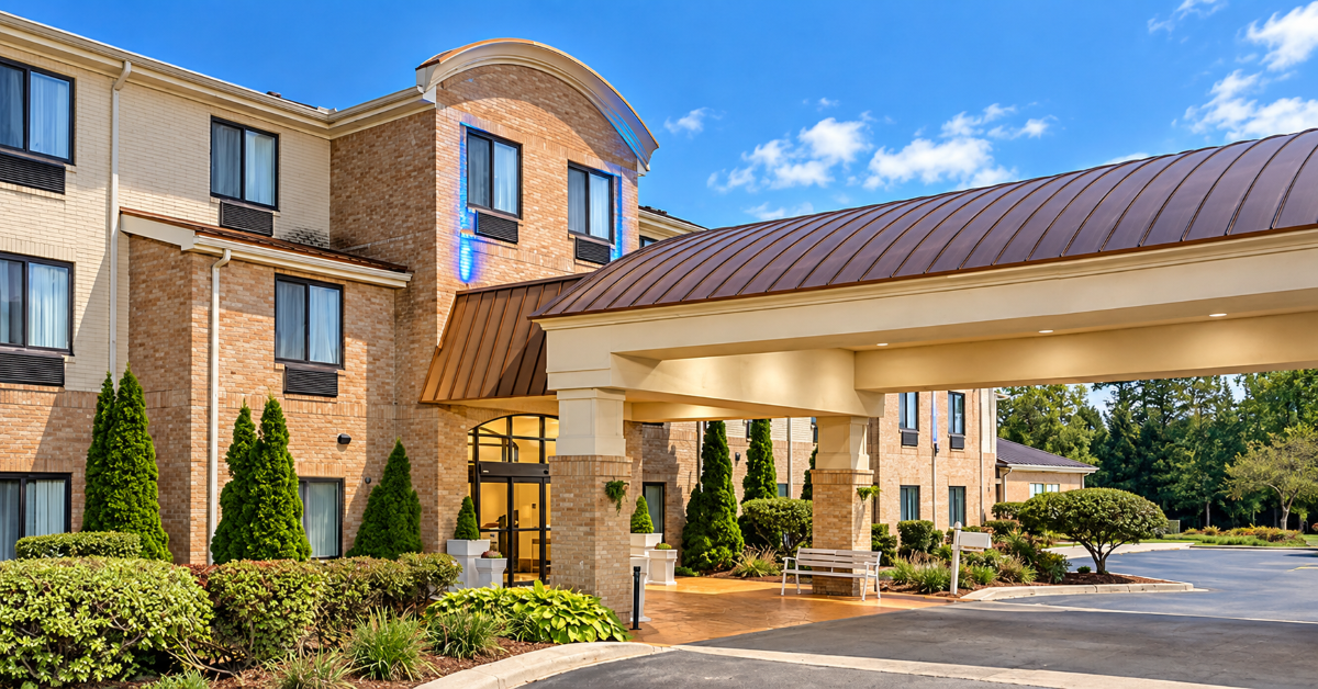 Holiday Inn Express & Suites - Canton
