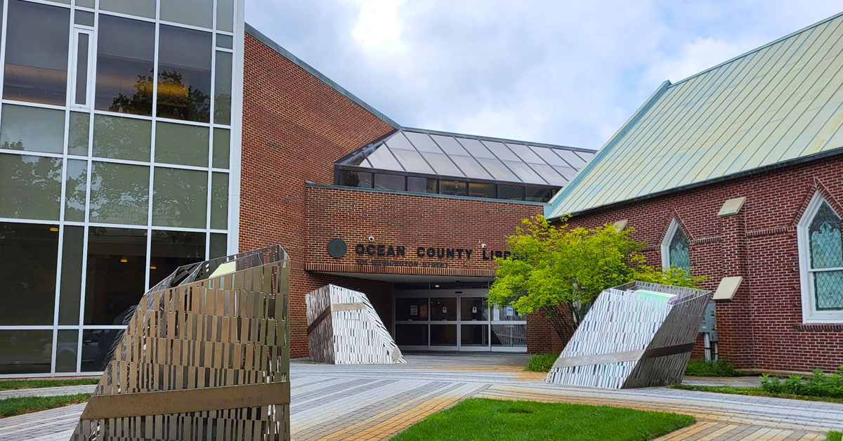 Ocean County Library - Toms River Branch
